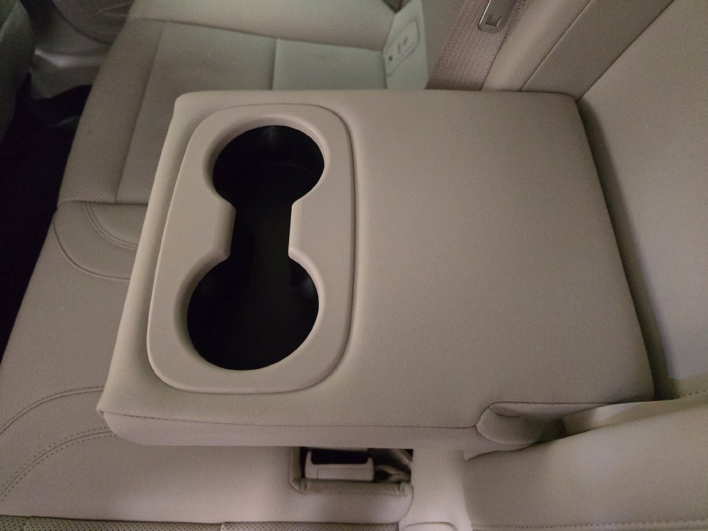 Used 2023 Buick Envision Essence AWD/4WD image 33