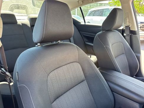 Used 2022 Nissan Altima 2.5 SV w/ SV Premium Package image 26