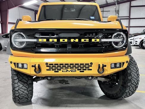 Used 2022 Ford Bronco Outer Banks image 8