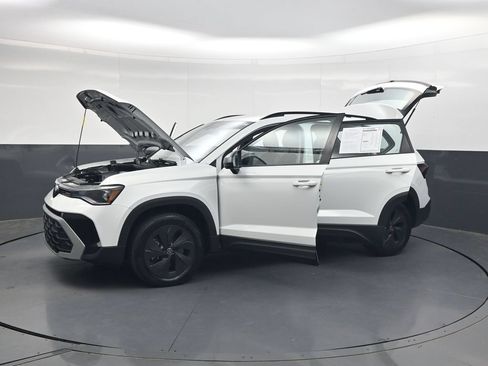Used 2025 Volkswagen Taos S FWD image 41