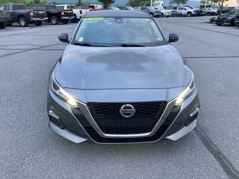 Used 2020 Nissan Altima 2.5 SR FWD image 2