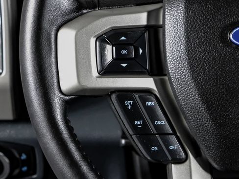 Used 2022 Ford F350 Lariat w/ Lariat Value Package AWD/4WD image 17