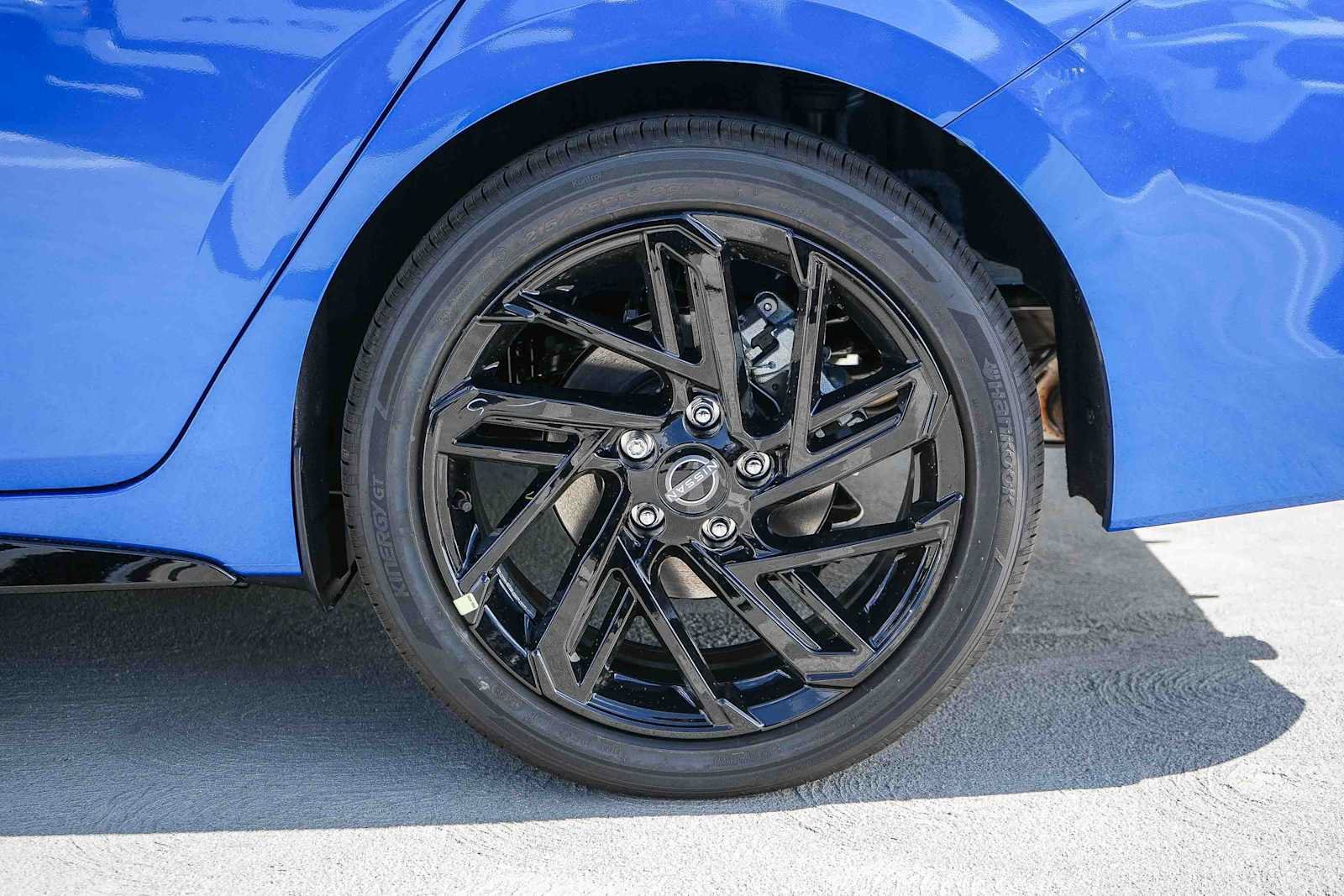 New 2027 Nissan Sentra SR w/ SR Premium Package FWD image 10
