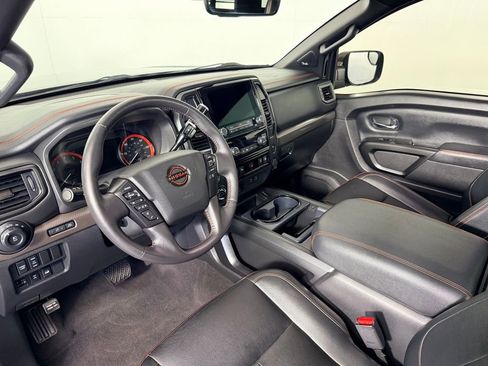 Used 2023 Nissan Titan PRO-4X w/ Pro-4x Convenience Package image 30