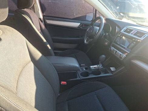 Used 2018 Subaru Outback 2.5i image 12