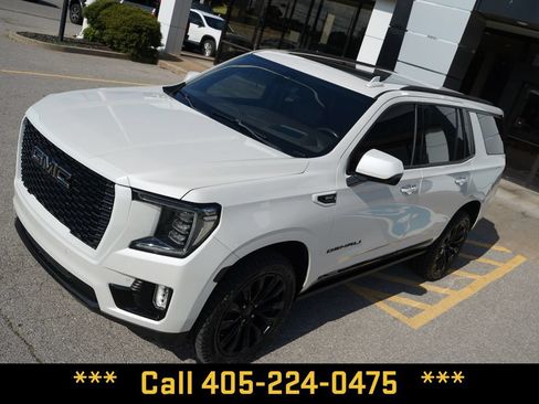 Used 2021 GMC Yukon Denali w/ Denali Ultimate Package AWD/4WD image 14