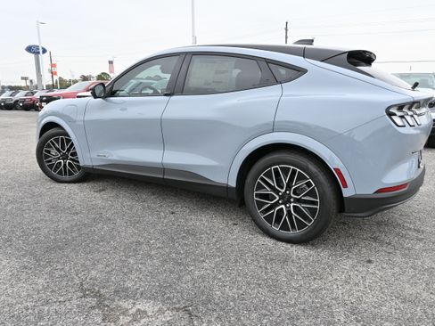 New 2025 Ford Mustang Mach-E Premium image 7