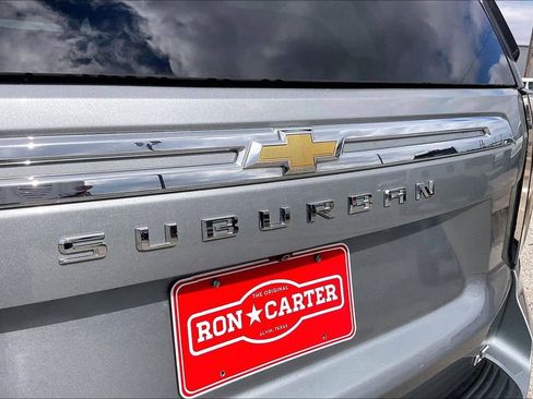 Used 2024 Chevrolet Suburban LT AWD/4WD image 27