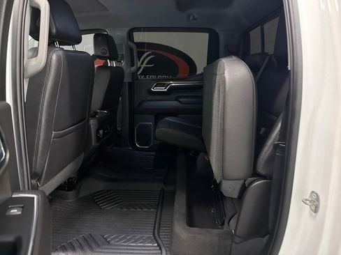Used 2023 Chevrolet Silverado 1500 LT AWD/4WD image 12