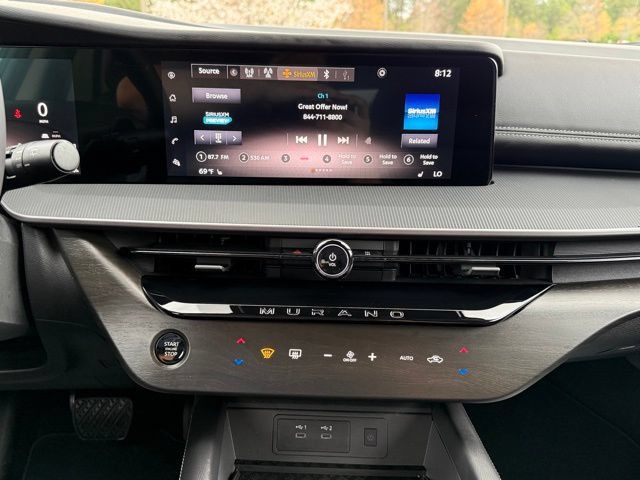 Used 2025 Nissan Murano SV FWD image 19