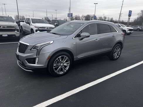 Used 2025 Cadillac XT5 Premium Luxury image 5