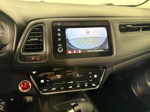 Used 2021 Honda HR-V EX image 16