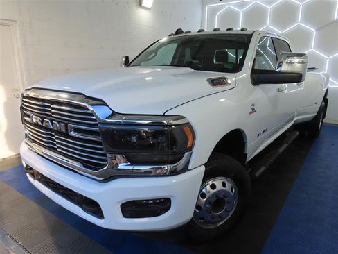 Used 2024 RAM 3500 Laramie image 4
