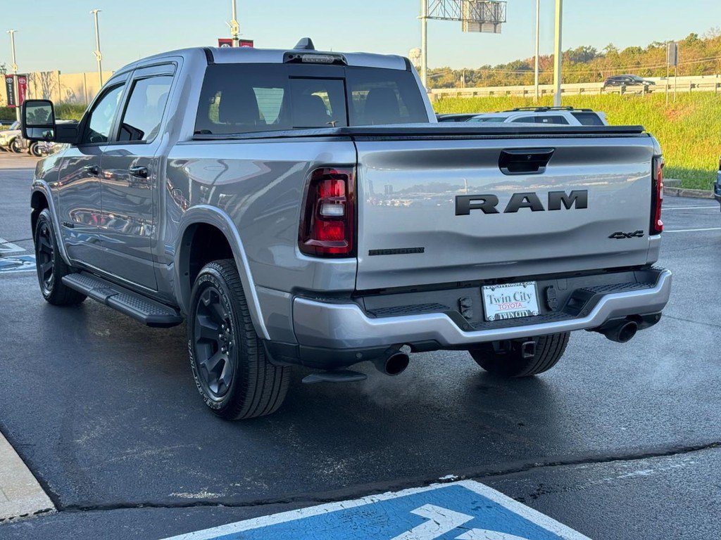 Used 2025 RAM 1500 Big Horn AWD/4WD image 7