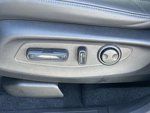 Used 2025 Honda CR-V EX-L image 16
