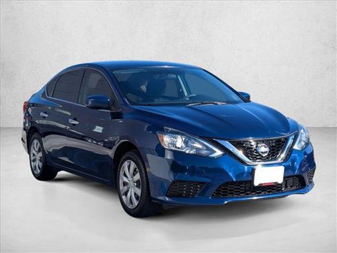 Used 2018 Nissan Sentra S image 3