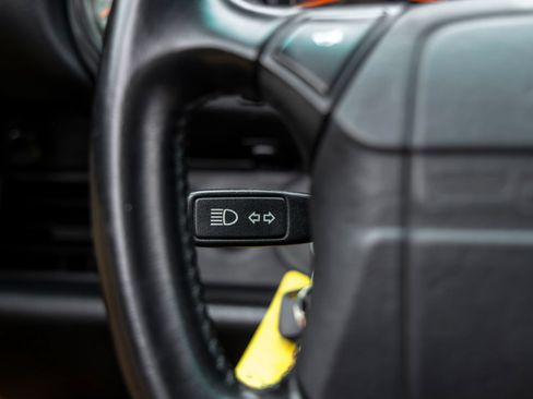 Used 1991 Porsche 911 Carrera RWD image 30