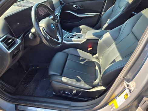 Used 2024 BMW 330e xDrive AWD/4WD image 19