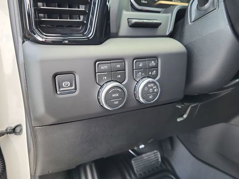 New 2026 GMC Sierra 2500 AT4 w/ AT4 Premium Plus Package image 14