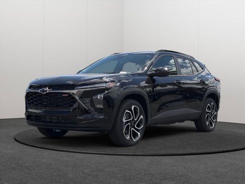 New 2026 Chevrolet Trax RS FWD image 3