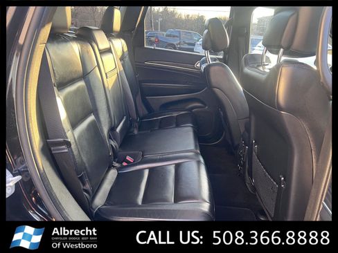 Used 2022 Jeep Grand Cherokee Limited image 17
