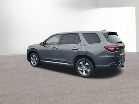 Used 2023 Honda Pilot EX-L image 6