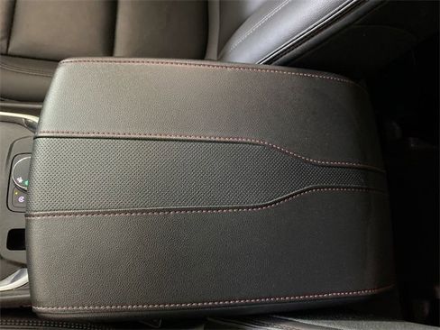 Certified 2023 Chevrolet Traverse RS image 42