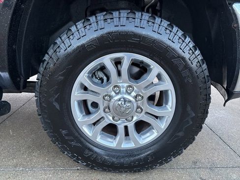 Used 2018 RAM 3500 Laramie image 50