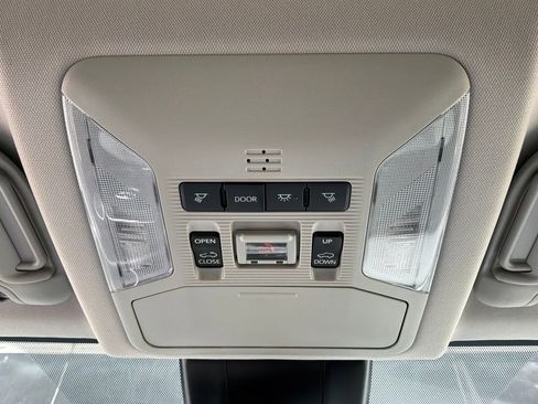 Used 2022 Toyota RAV4 XLE Premium AWD/4WD image 17
