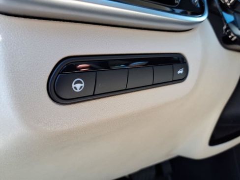 Used 2025 INFINITI QX60 Luxe AWD/4WD image 22