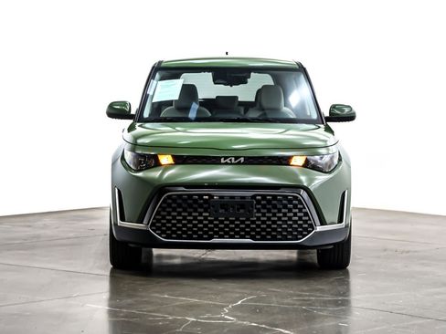 Used 2023 Kia Soul EX image 4