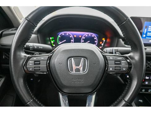 Used 2023 Honda Accord Touring image 14