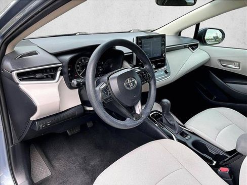 Used 2020 Toyota Corolla LE FWD image 14