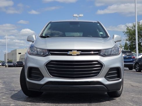 Used 2019 Chevrolet Trax LS w/ Tint and Cruise Package FWD image 8
