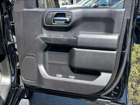 Used 2023 Chevrolet Silverado 1500 Custom image 22