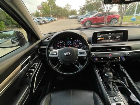 Used 2020 Kia Telluride EX w/ EX Premium Package FWD image 12