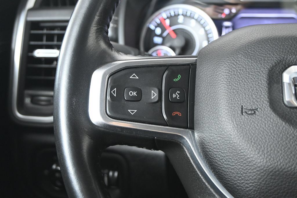 Used 2022 RAM 1500 Laramie AWD/4WD image 37