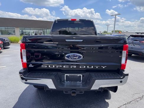 Used 2017 Ford F250 Lariat w/ Chrome Package AWD/4WD image 4
