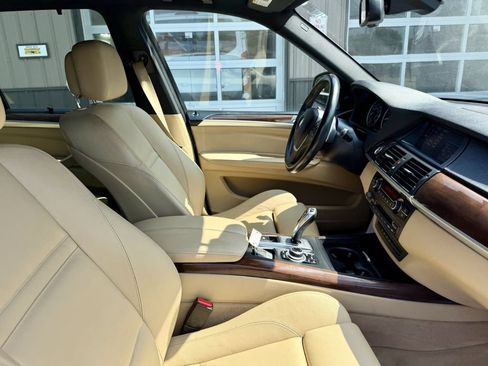 Used 2013 BMW X5 xDrive50i AWD/4WD image 25