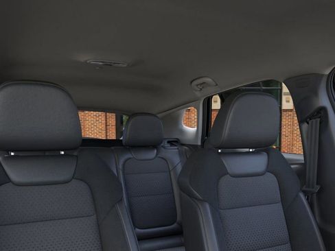 New 2026 Chevrolet Trax LT image 24