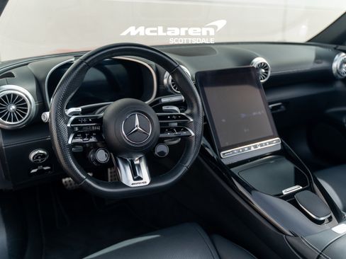 Used 2022 Mercedes-Benz SL 63 AMG 4MATIC w/ Driver Assistance Package image 13