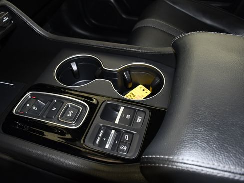 Certified 2025 Honda Pilot EX-L image 31