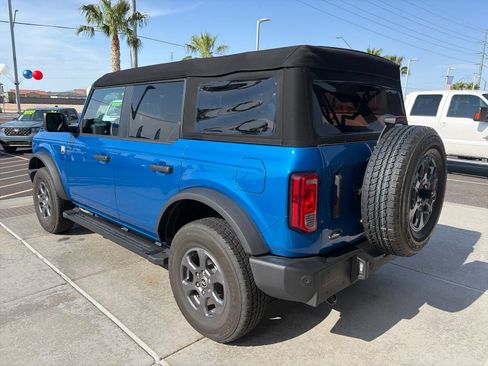 Used 2024 Ford Bronco Big Bend AWD/4WD image 3