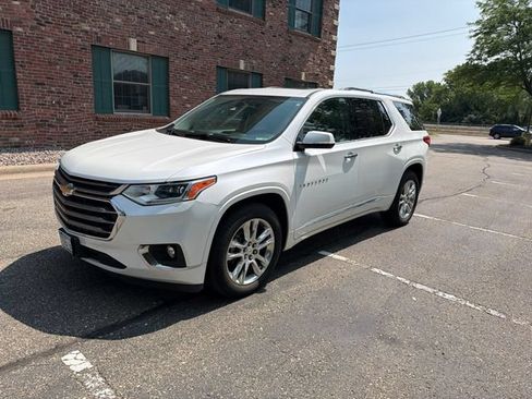 Used 2018 Chevrolet Traverse High Country w/ LPO, Floor Liner Package AWD/4WD image 3