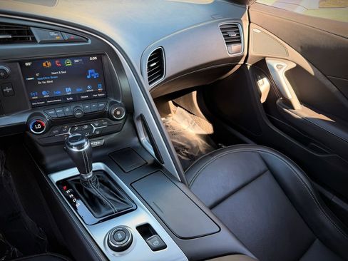 Used 2019 Chevrolet Corvette Stingray Coupe w/ 1LT image 24