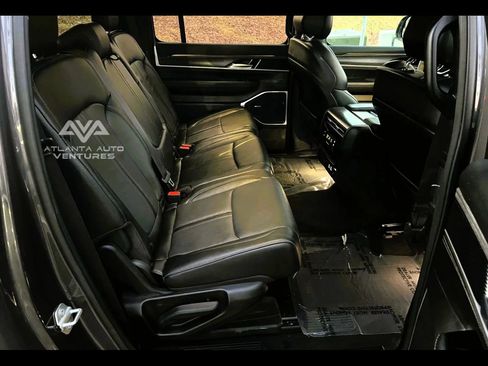 Used 2024 Jeep Wagoneer L Series II w/ Flexible Seating Group image 27