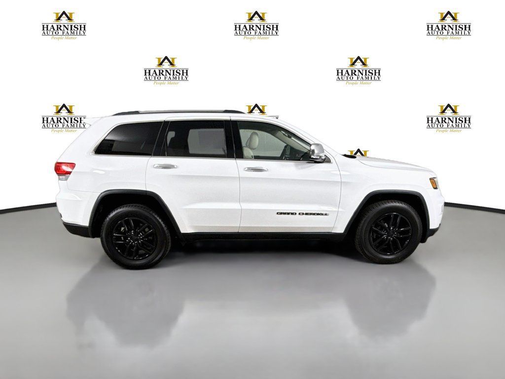 Used 2017 Jeep Grand Cherokee Limited w/ Luxury Group II RWD image 8