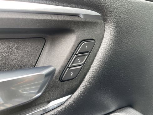 Used 2024 RAM 1500 Laramie image 22