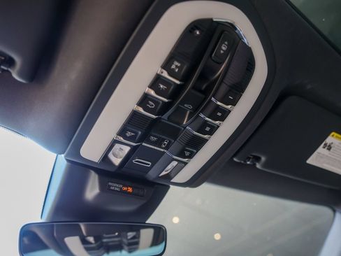 Certified 2026 Porsche Macan AWD/4WD image 65