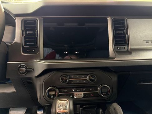 New 2025 Ford Bronco Badlands image 21